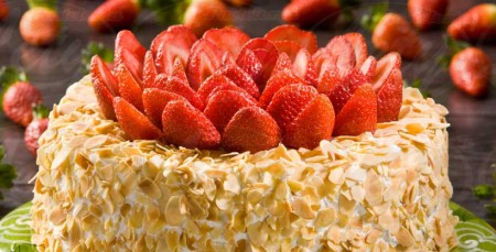 FRESAS CON CREMA